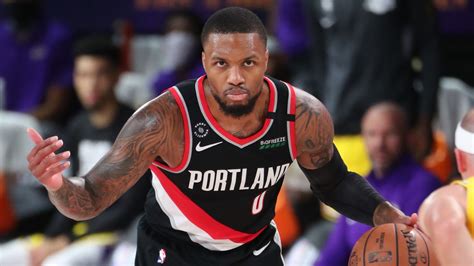 Damian Lillard scores 34 points as Trail Blazers shock Lakers in Game 1 | NBA News | Sky Sports