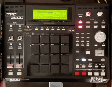 Akai MPC 2500 with 128MB RAM – MPCHunter