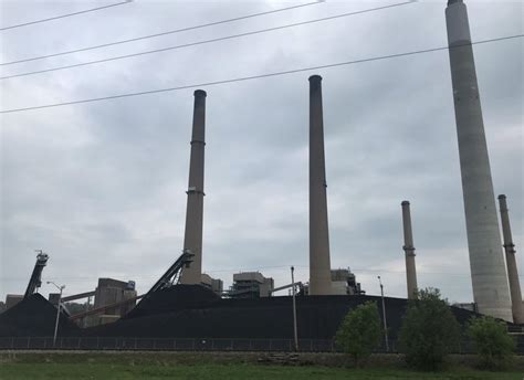 Powering Down: Ohio Community Reckons With Coal Plant Closure – 89.3 WFPL News Louisville