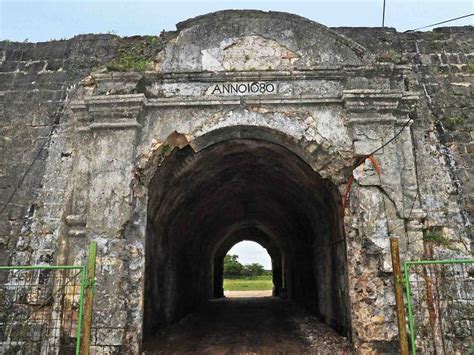 Jaffna Fort | Attractions in Jaffna, Sri Lanka