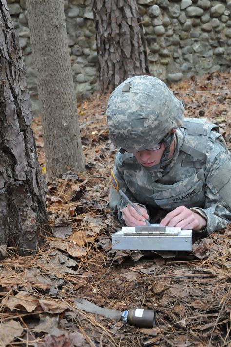 Soldiers take challenge in explosive ordnance disposal testing | Article | The United States Army