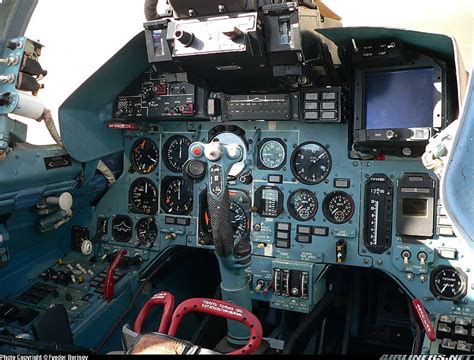 Jet Airlines: Su-27 Cockpit