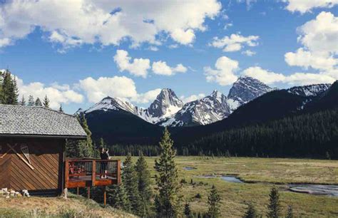 Kananaskis hotels: The best 8 options for camping haters