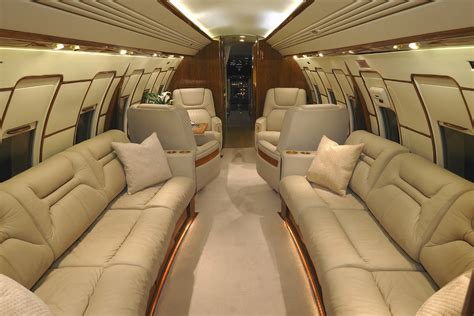 Comparing First-Class to Private Jets - Presidential Aviation