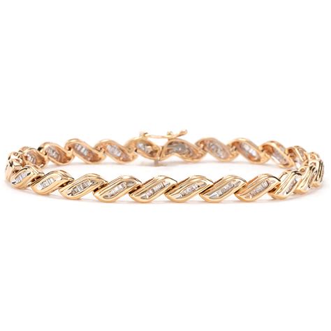 Baguette Diamond Bracelet in Yellow Gold | New York Jewelers Chicago