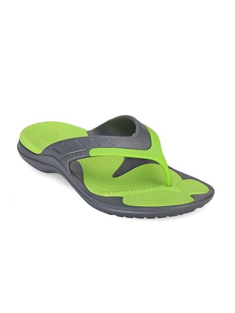 Buy Crocs Modi Men Green Grey Colourblocked Flip Flops - Flip Flops for ...