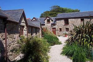 Tregathenan House and Cottages - Self Catering 