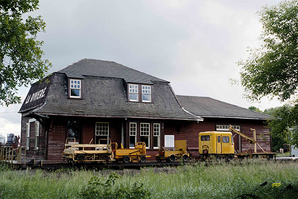 Former Canadian Pacific Railway station from La Riviere