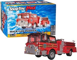 Revell-Monogram Mack Fire Pumper (Snap)