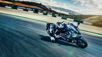 Kawasaki Ninja ZX-10R, Winter Test Edition, Race track