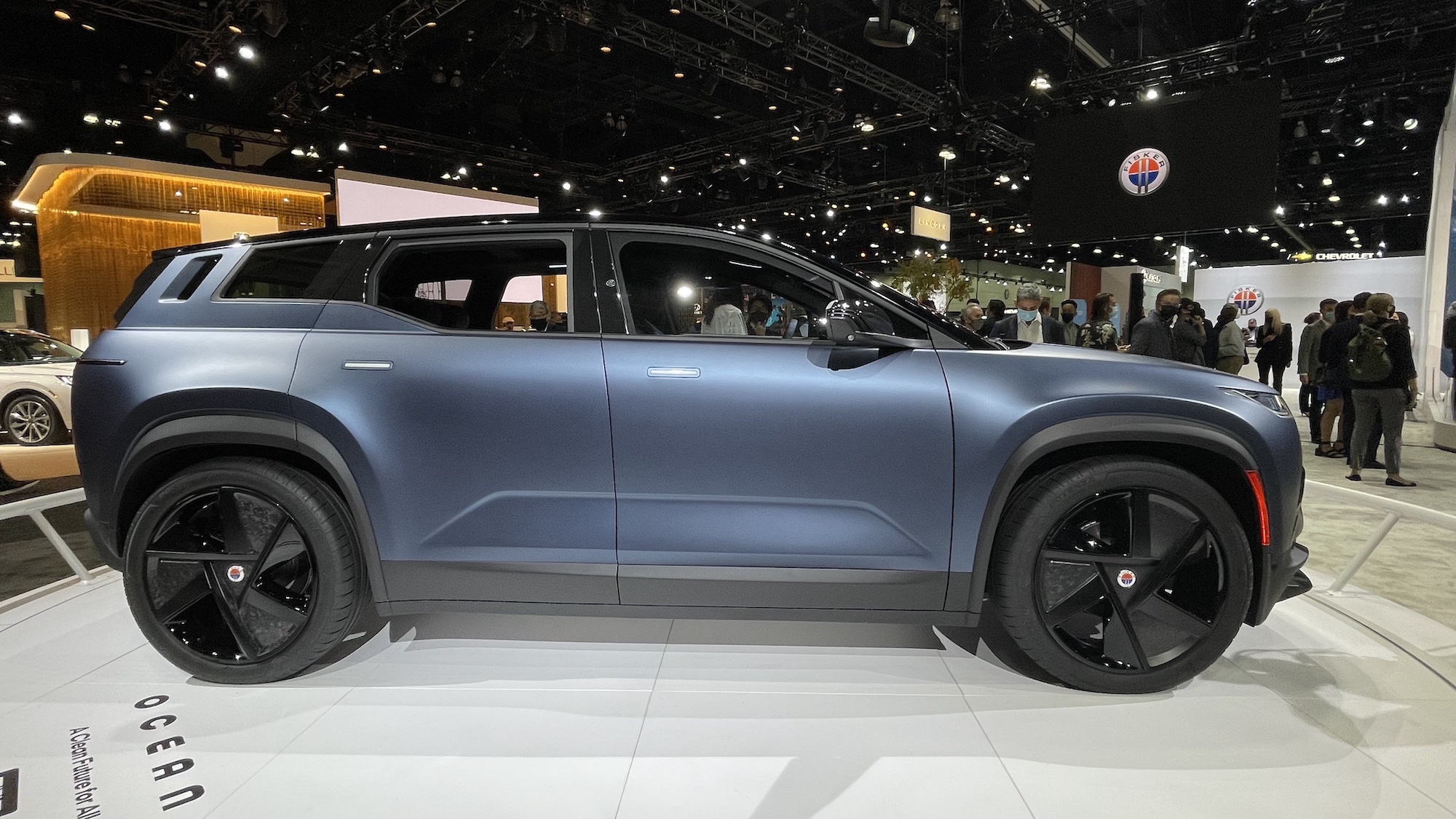 The all-electric Fisker Ocean SUV debuts with a rotating screen from ...