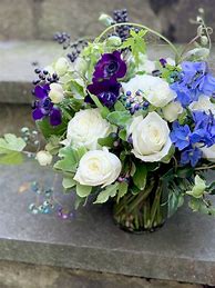 Image result for Purple and White Rose Arrangements