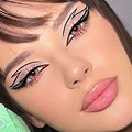 Cute Makeup Looks Graphic Liner