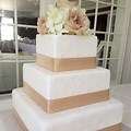 Wedding Cakes Square with Ribbon