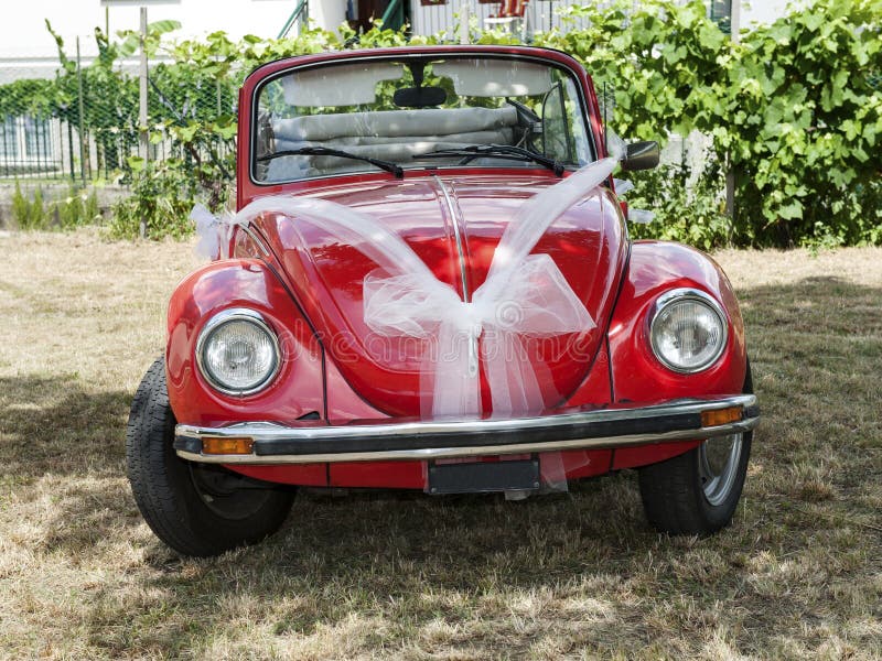 Red wedding car