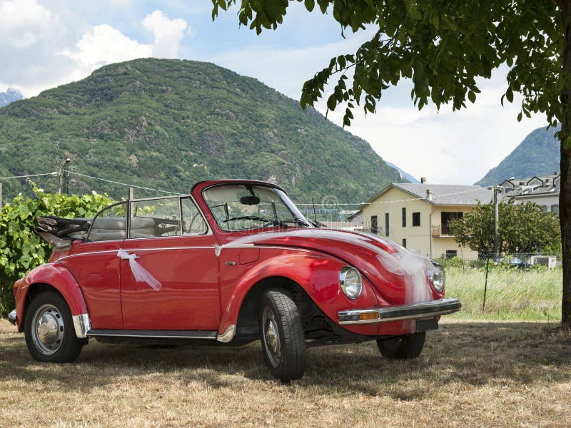 Red wedding car