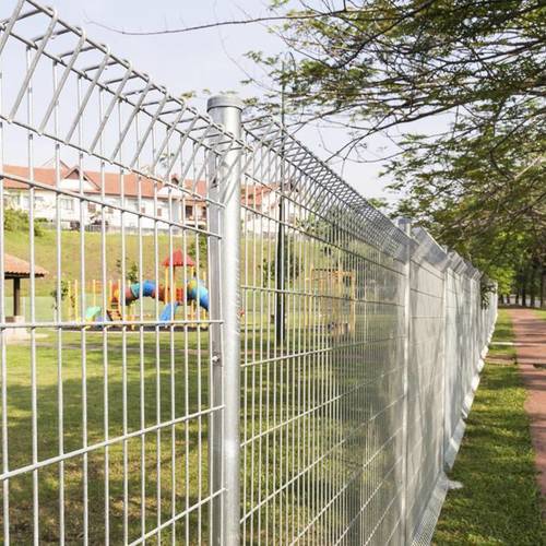 Welded Wire Mesh Fence