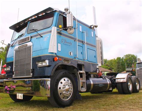 Freightliner Cabover Photo Collection That Will Knock Your Socks Off