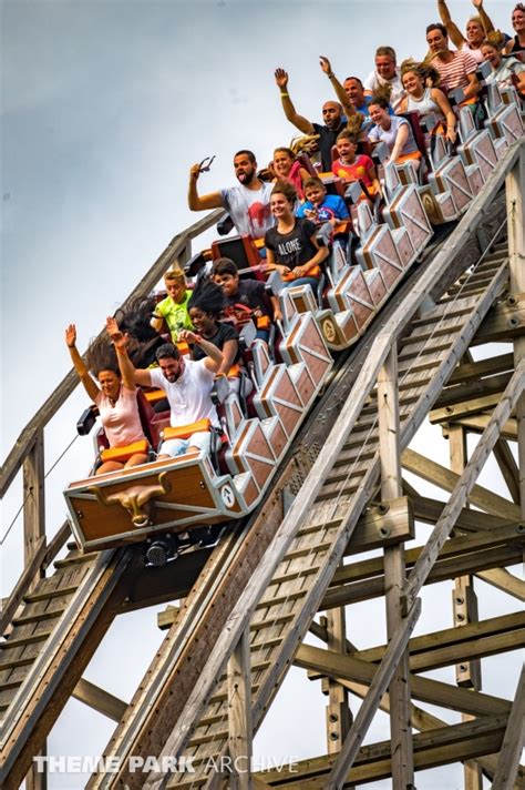 El Toro At Six Flags Great Adventure Theme Park Archive