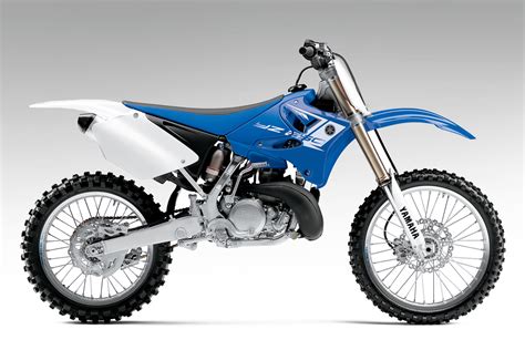 The yamaha yz250f is also very light. DIrt Bike Magazine | SURVIVAL OF THE FITTEST: THE YAMAHA ...