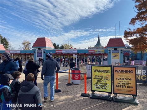 Entrance At Six Flags Great America Theme Park Archive