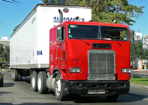 Freightliner Cabover Freightliner Cabover On Blvd Sanchez Flickr