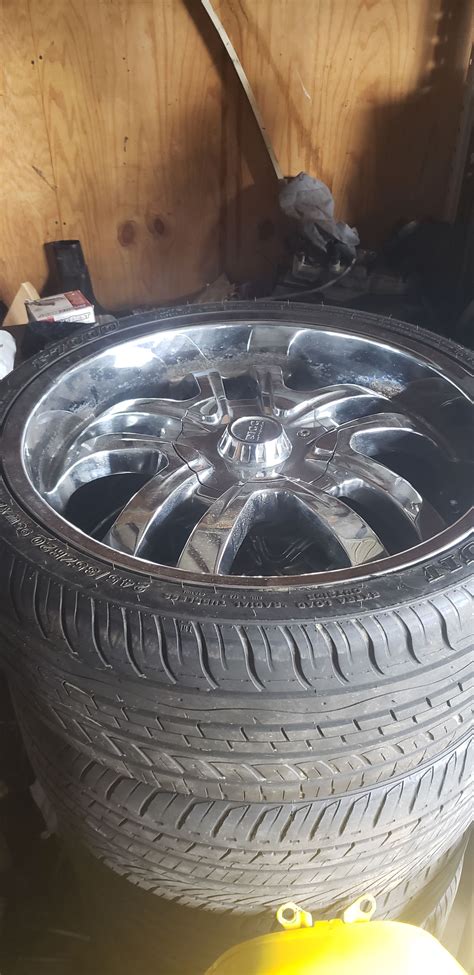 20th Inch 6 Lug Rims Off Of A Chevy One Room Needs To Be Fixed It Has A