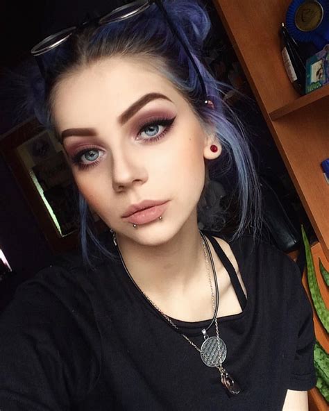 Grunge Makeup Looks