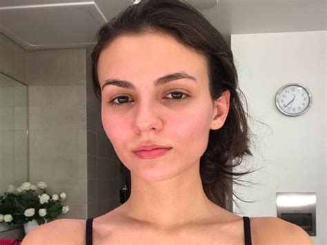 Victoria Justice No Makeup