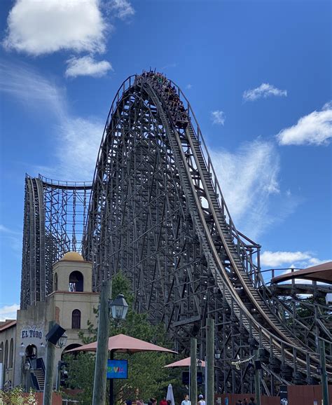 El Toro Is The Best Coaster At Six Flags Great Adventure 🐂🤙🏼 Rsixflags