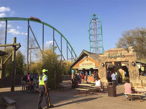 Kingda Ka Entrance