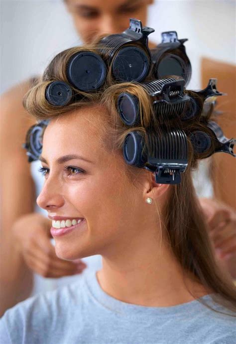 Tutorial How To Use Hair Rollers To Get Some Serious Volume Hair