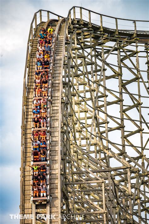 El Toro At Six Flags Great Adventure Theme Park Archive