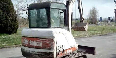 Bobcat 334 Specs, Weight, Engine Oil and Lifting Capacity | E-Machinery