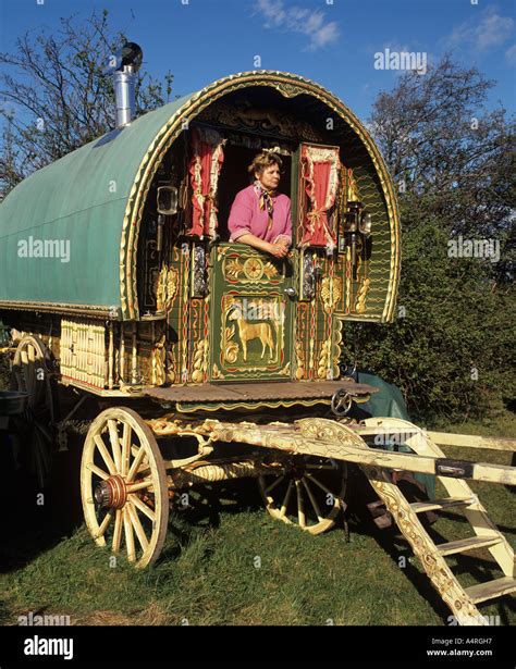 Old gypsy caravan , England Stock Photo - Alamy