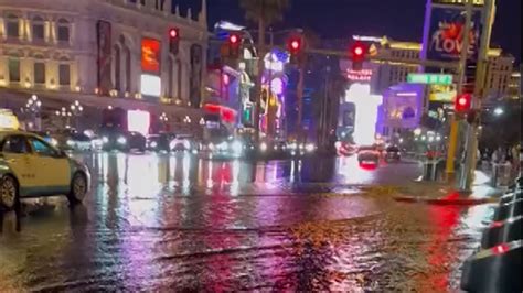 Heavy rain floods the Las Vegas Strip