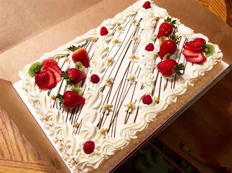 Decorating Cake With Fruit Pinterest - Fruit Cake With Lady Finger Desserts Cake Decorated With ...