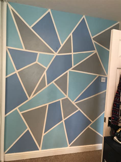 30+ Simple Geometric Wall Paint - DECOOMO