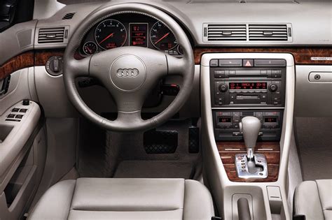 Audi A4 Quattro 2004 Interior