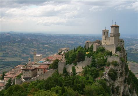 File:Monte titano.PNG - Wikimedia Commons