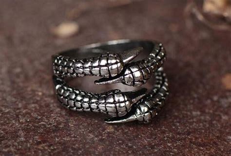 Dragon Claw Ring – Project Yourself