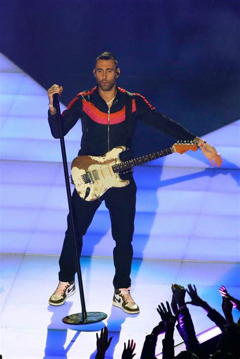 Adam Levine Goes Shirtless in Nikes at Super Bowl 2019 Halftime Show – Footwear News