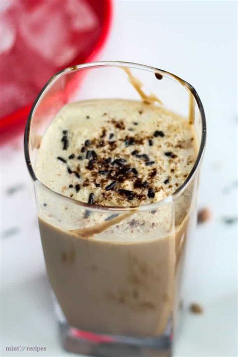 HOW TO MAKE COLD COFFEE Milkshake RECIPE | Cold Coffee Recipe