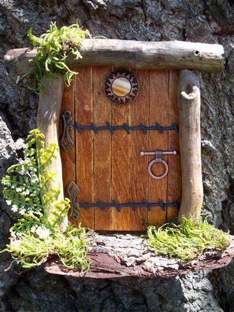 DIY Fairy Door – Craft projects for every fan! | Fairy garden diy, Fairy garden doors, Diy fairy ...