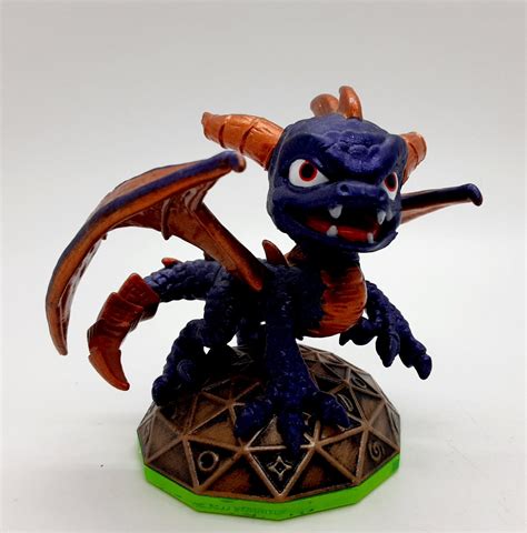 Skylanders Spyro's Adventure Spyro Figure and Card