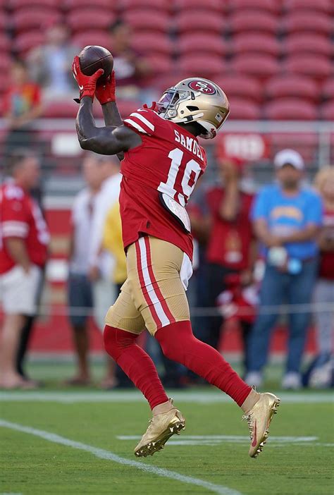 Watch 49ers WR Deebo Samuel make what might be the catch of the year on Sunday against the Cardinals