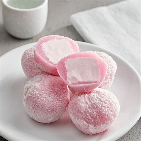 My/Mochi Vegan Strawberry Mochi Oat Milk Frozen Dessert 1.5 oz. 6-Pack - 12/Case