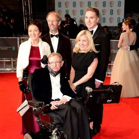 Insights On The Disease That Incapacitated Stephen Hawking, His Family Life and Death