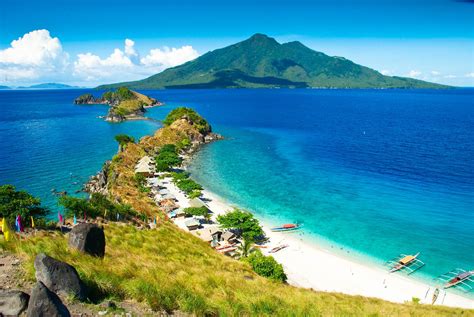 5 Off the Beaten Track Islands in the Philippines | Finding Beyond