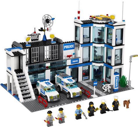 LEGO City - Police Station (7498) Images at Mighty Ape Australia